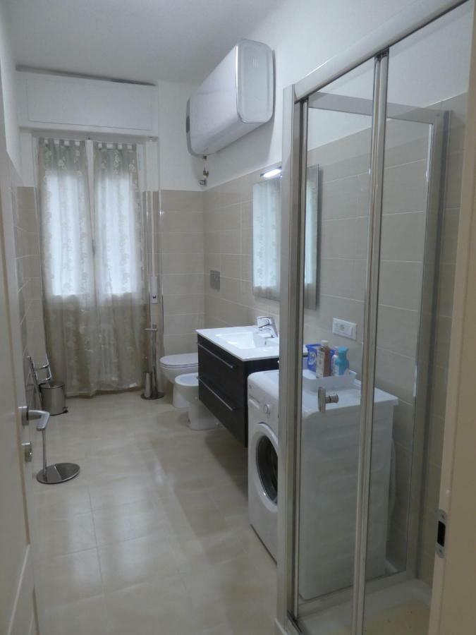 Isola Di Man Apartment Imperia Exterior photo