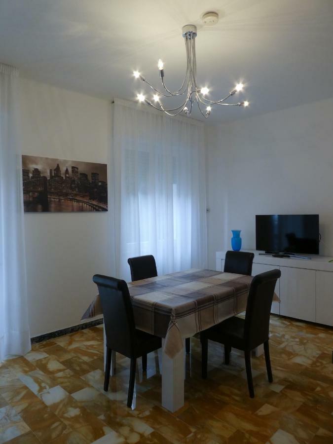 Isola Di Man Apartment Imperia Exterior photo